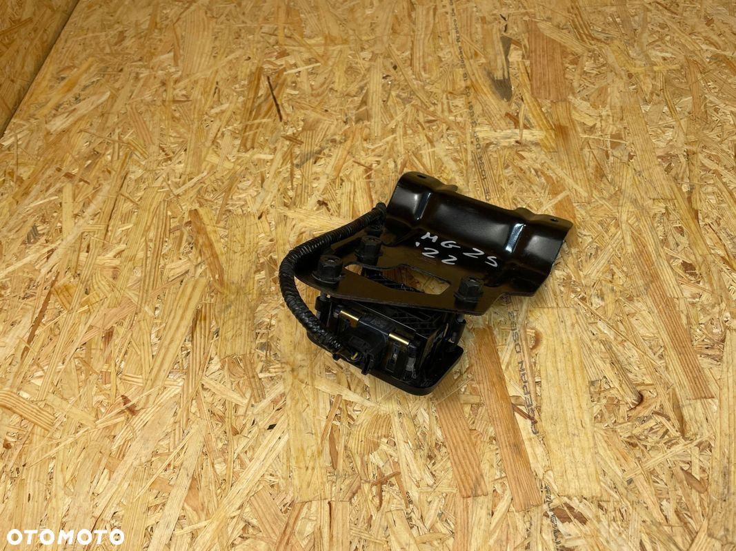 RADAR SENSOR DISTRONIC UCHWYT WTYCZKA MG ZS EV 10966407 10703728 2019- - 4