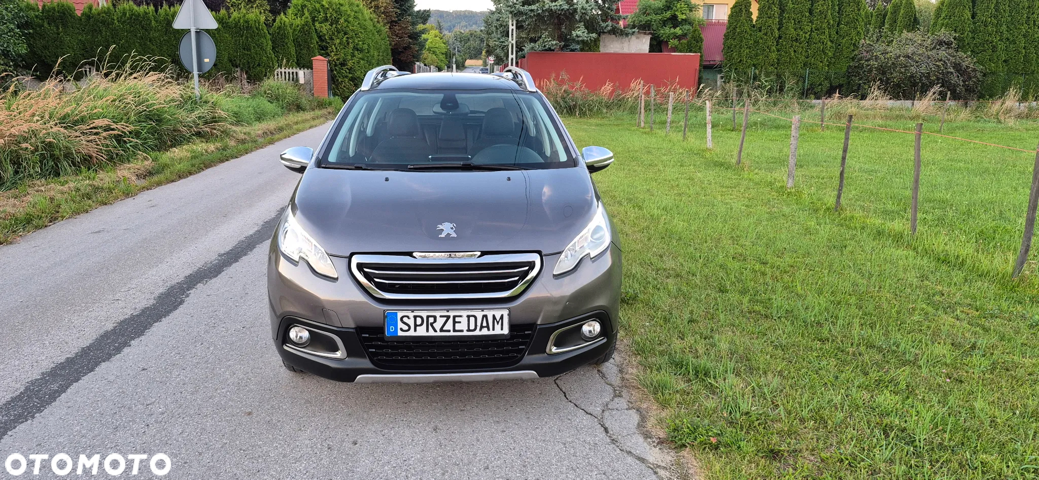 Peugeot 2008 1.6 e-HDi Allure S&S - 2