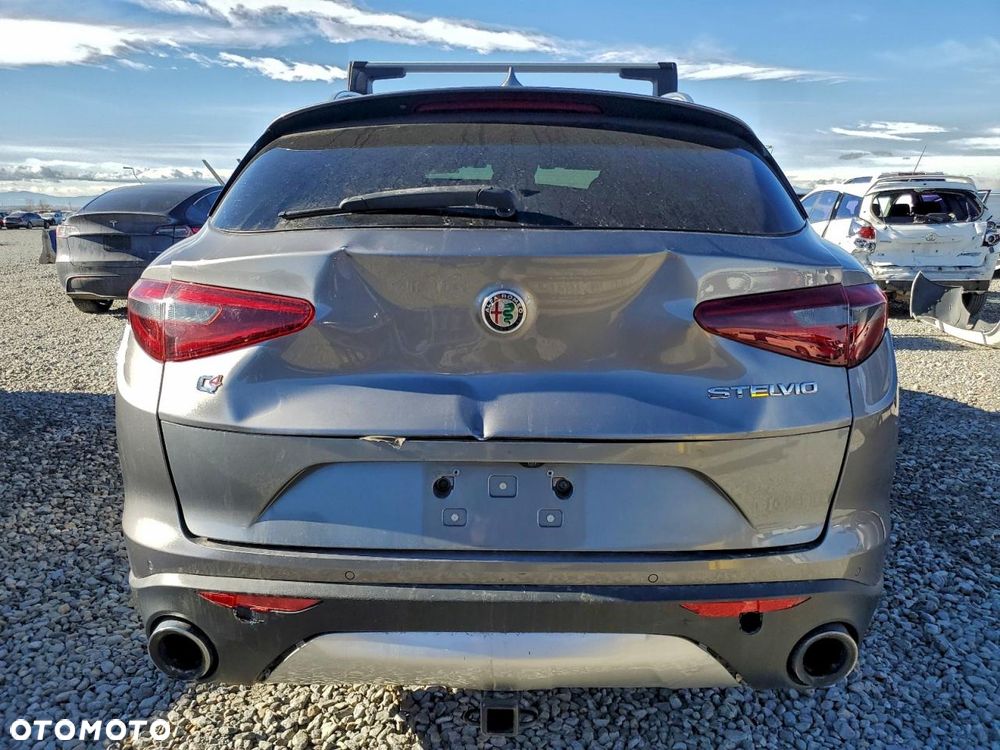 Alfa Romeo Stelvio 2.0 Turbo TI Q4 - 7