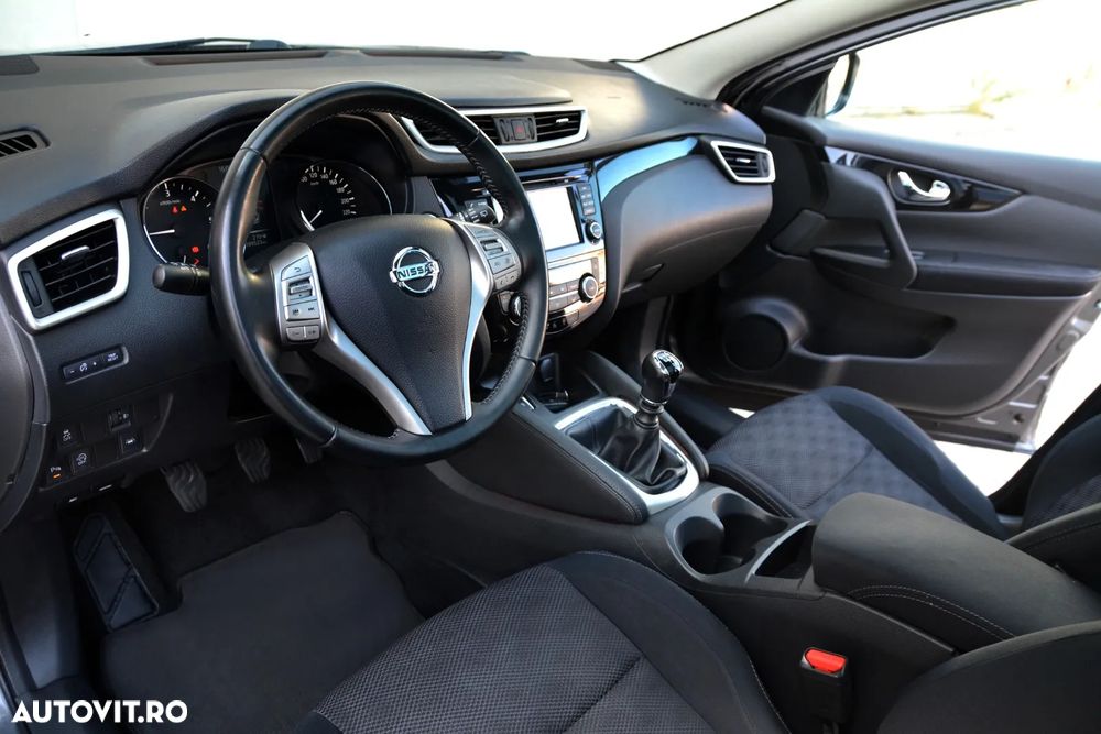 Nissan Qashqai 1.5 DCI TEKNA - 11
