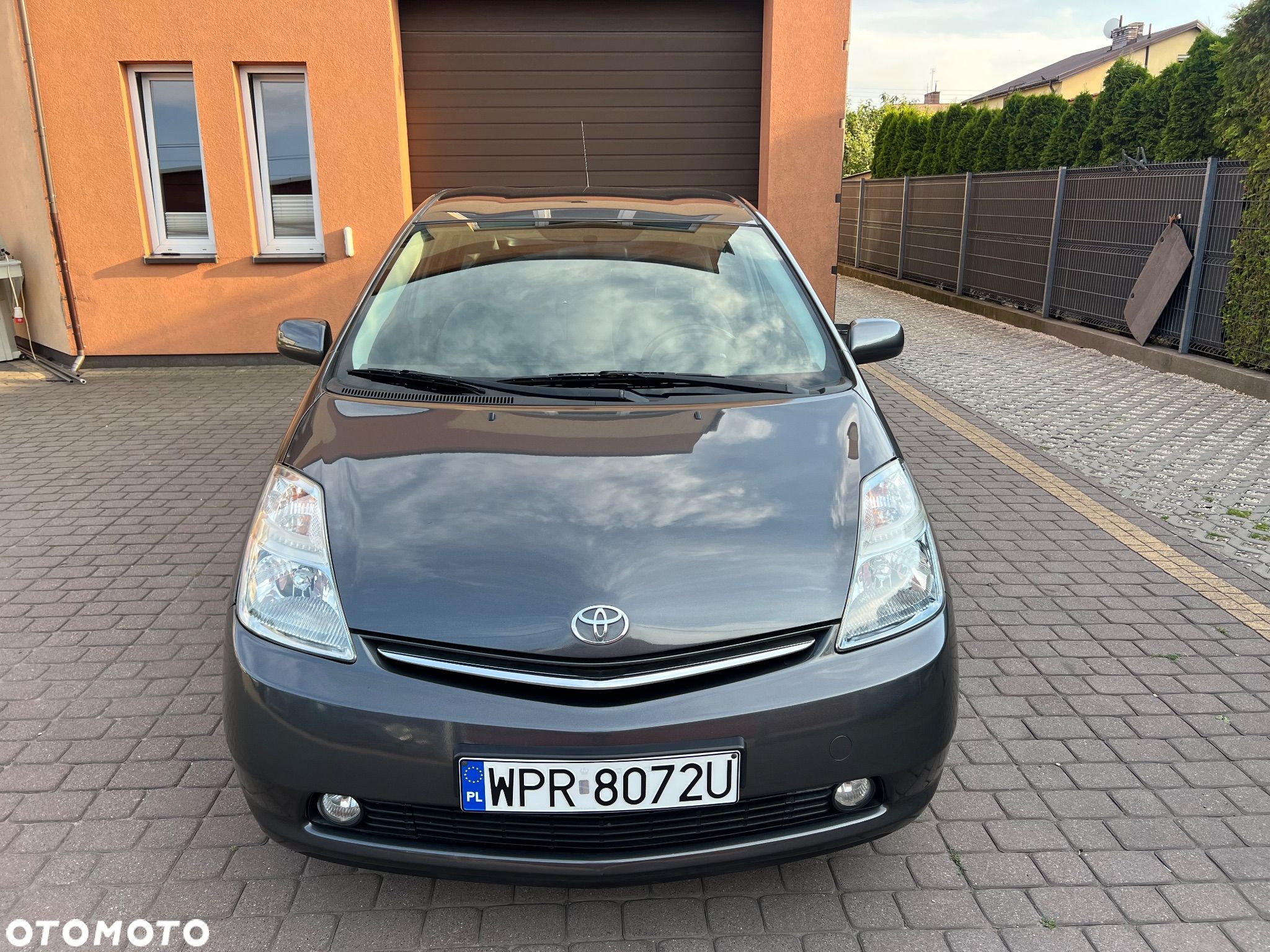 Toyota Prius 1.5 VVT-i Prestige - 1