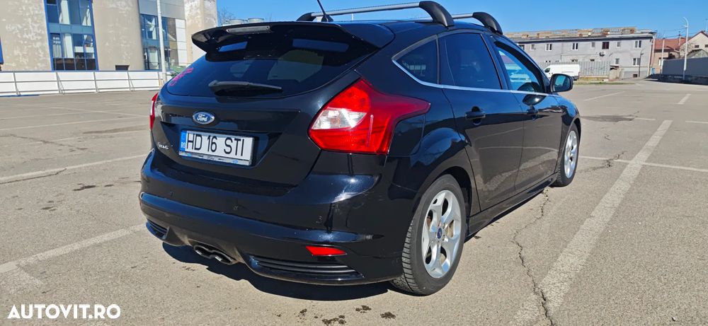 Ford Focus - 22