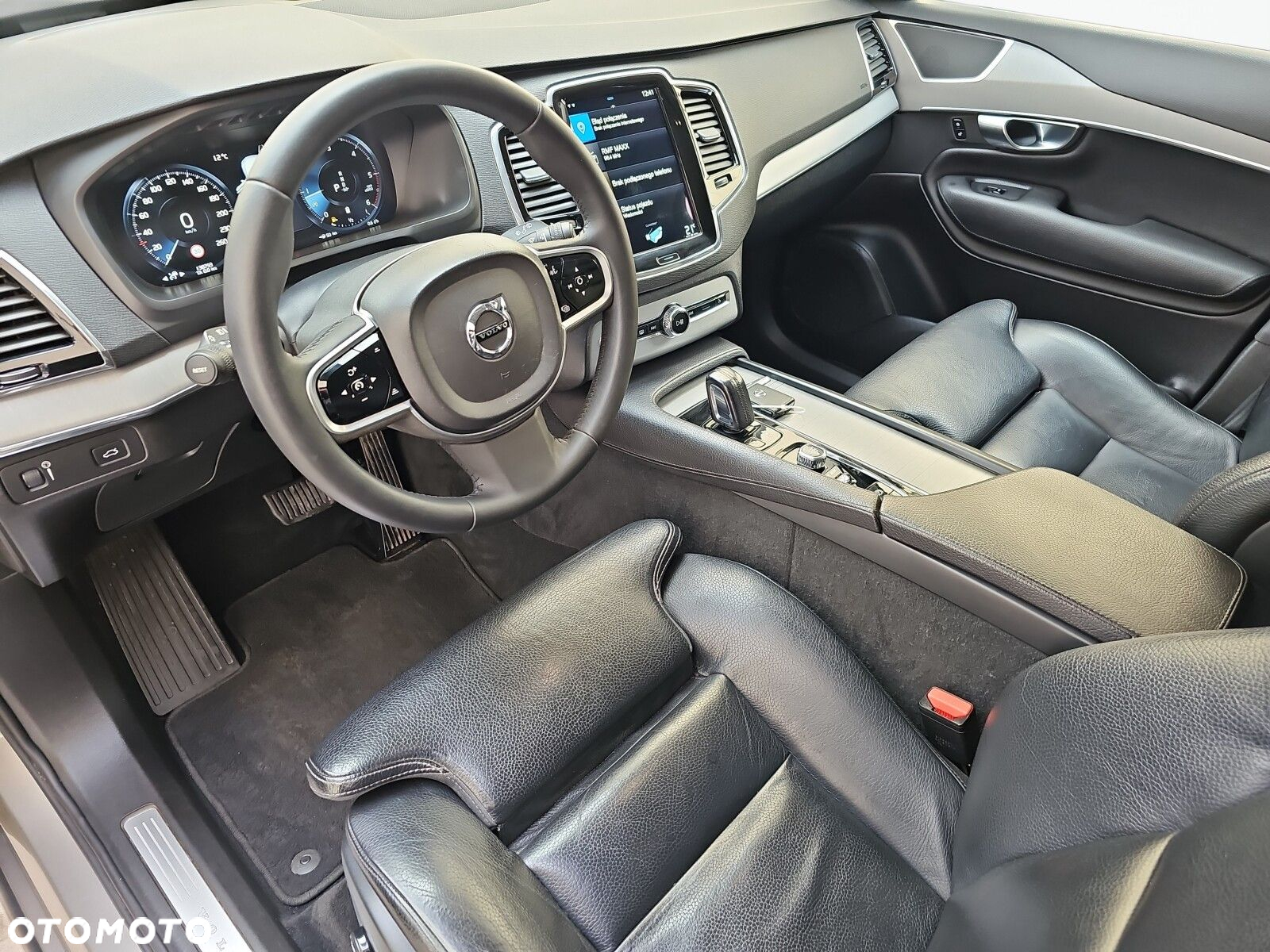 Volvo XC 90 - 11