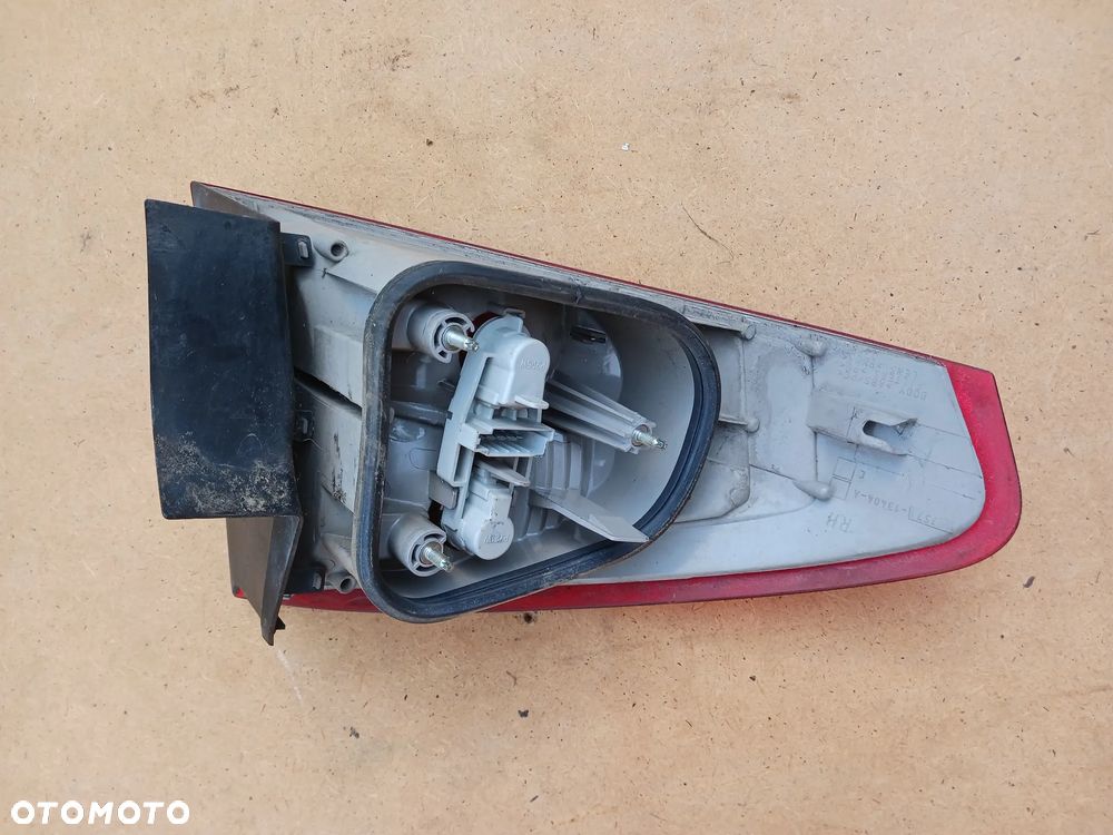 FORD MONDEO MK4 HB LAMPA PRAWY Tył karoseryjna Tylna PRAWA wkład 7S7113404A - 2