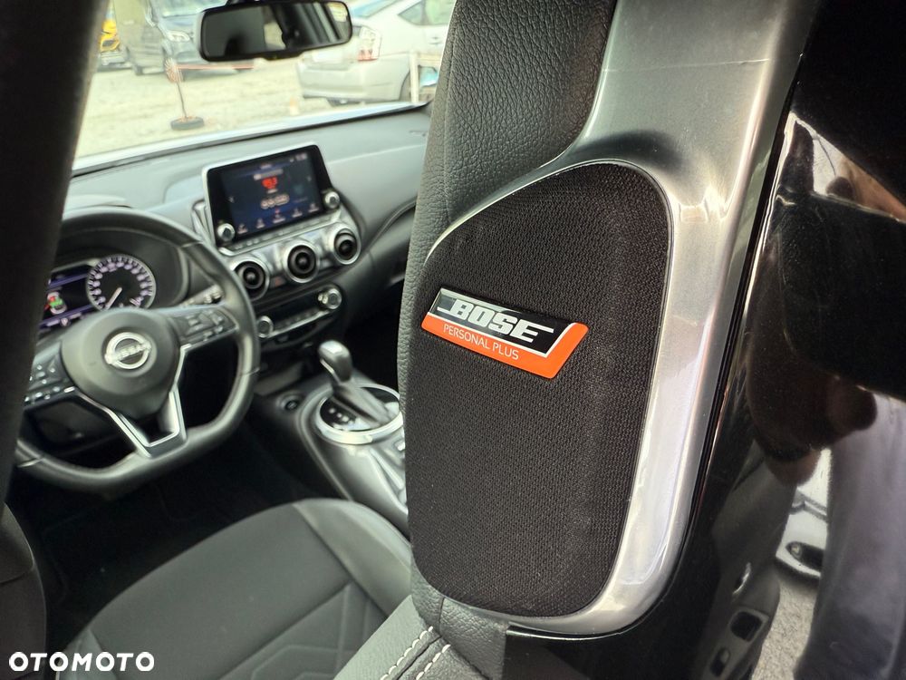 Nissan Juke 1.6 Hybrid 4AMT Tekna - 17