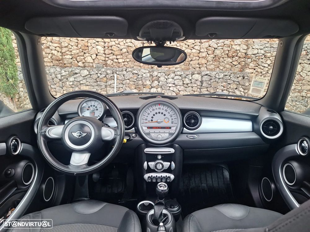 MINI 3 Portas One D - 9