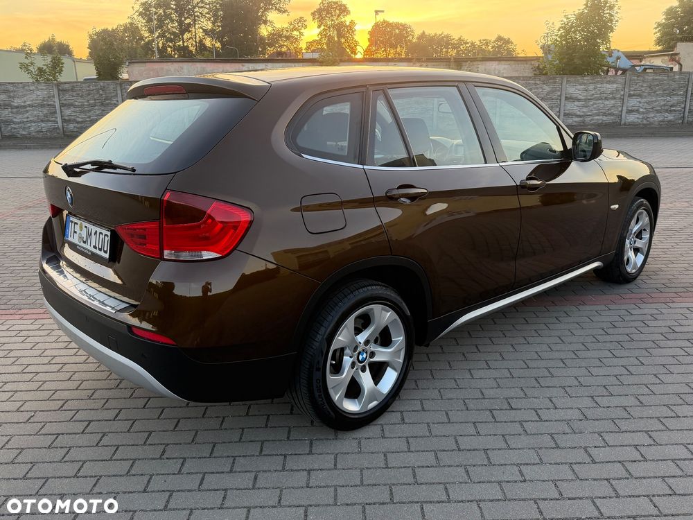BMW X1 sDrive20d - 11