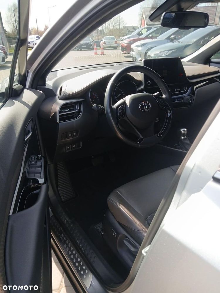 Toyota C-HR 2.0 Hybrid Executive - 19