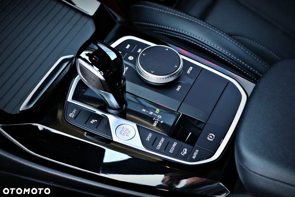 BMW X3 xDrive20i - 38