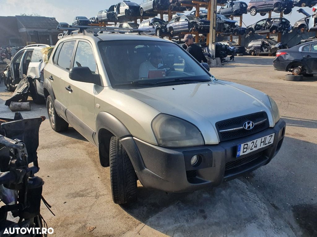 Dezmembrez Hyundai Tucson motor 2.0 benzina G4GC  141cp euro 4 Dezmembrari piese cutie de viteze manuala - 1