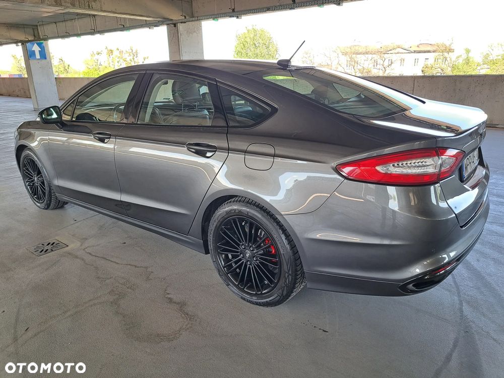 Ford Fusion - 5