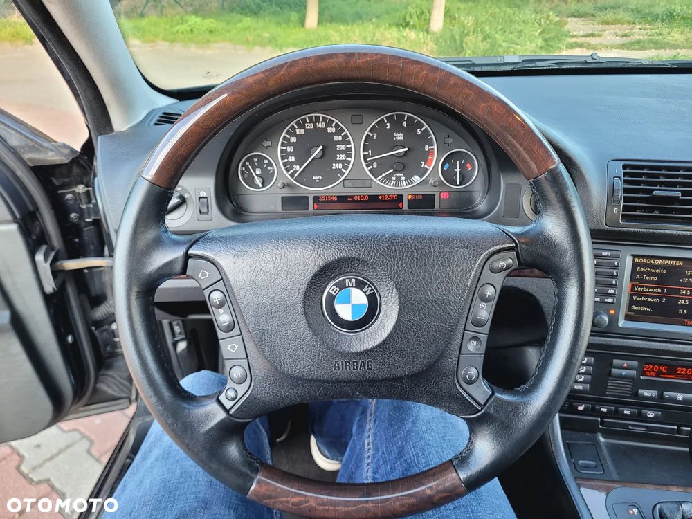 BMW Seria 5 - 30