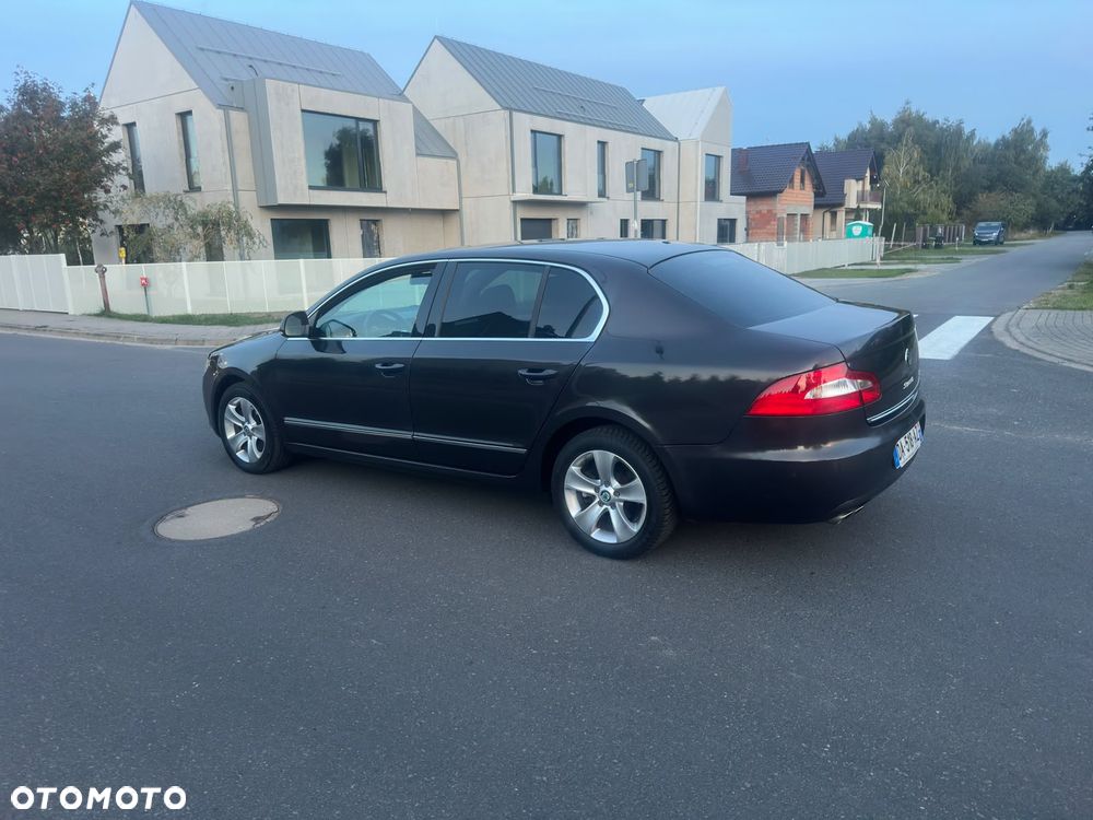 Skoda Superb 2.0 TDI Platinum - 16
