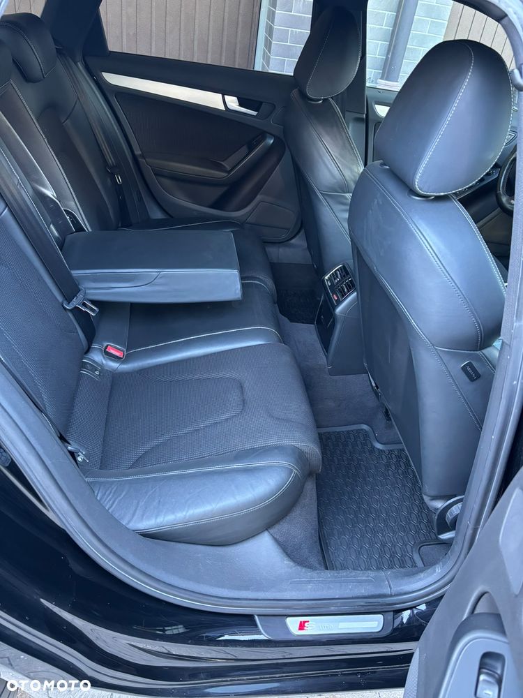 Audi A4 Avant 2.0 TDI DPF multitronic S line Sportpaket - 10