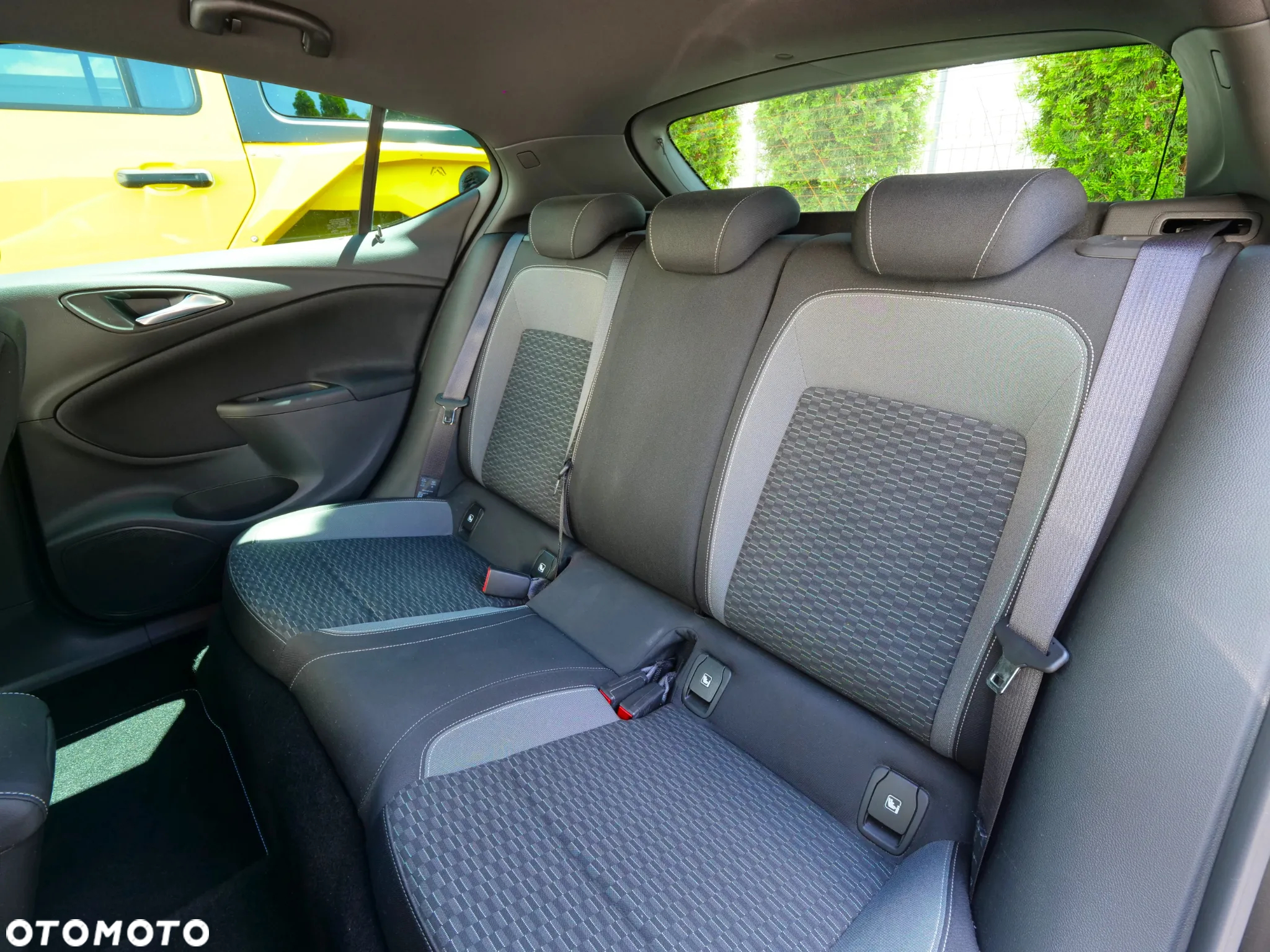 Opel Astra V 1.2 T GS Line S&S - 20