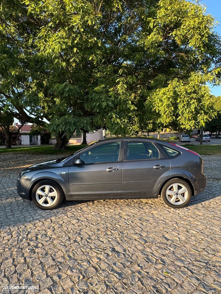 Ford Focus 1.6 TDCi Sport - 9