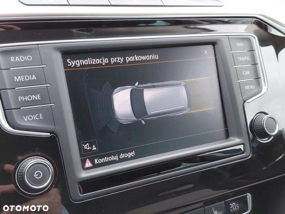 Volkswagen Passat - 38