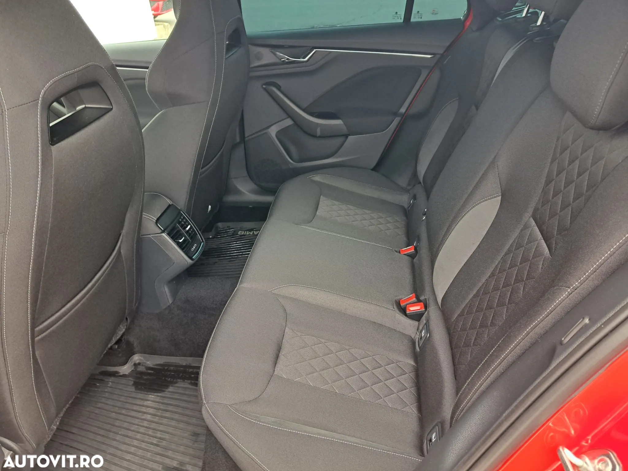 Skoda Kamiq 1.0 TSI DSG Style - 34