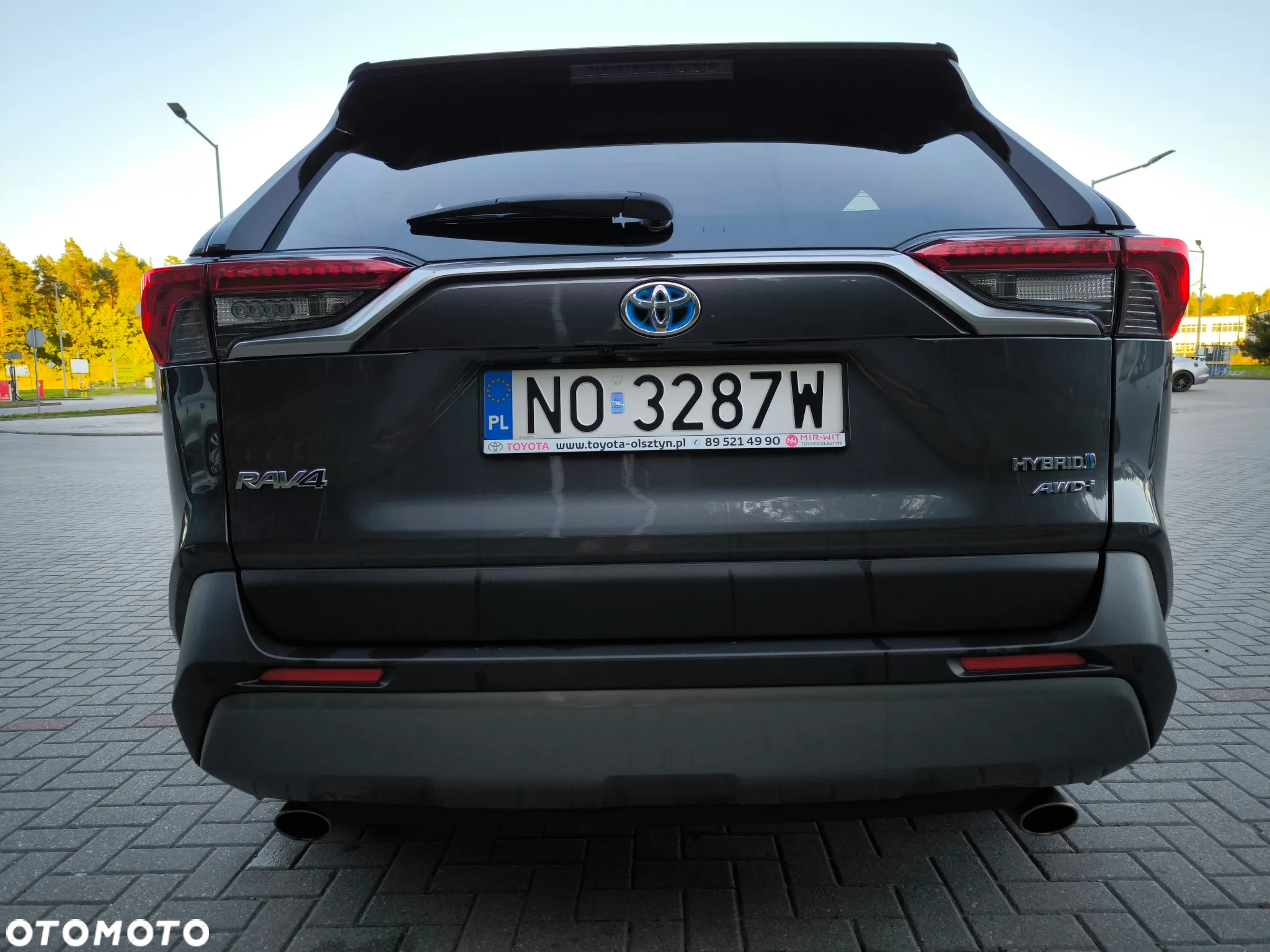 Toyota RAV4 - 8