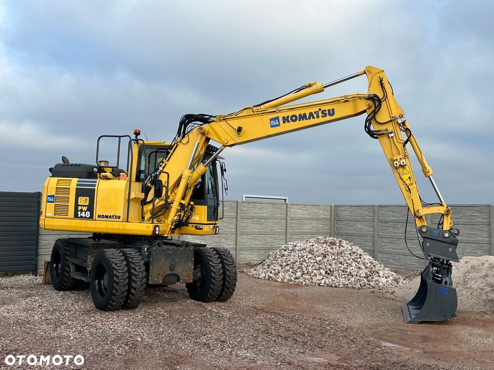 Komatsu /  PW 148-8 / - 5