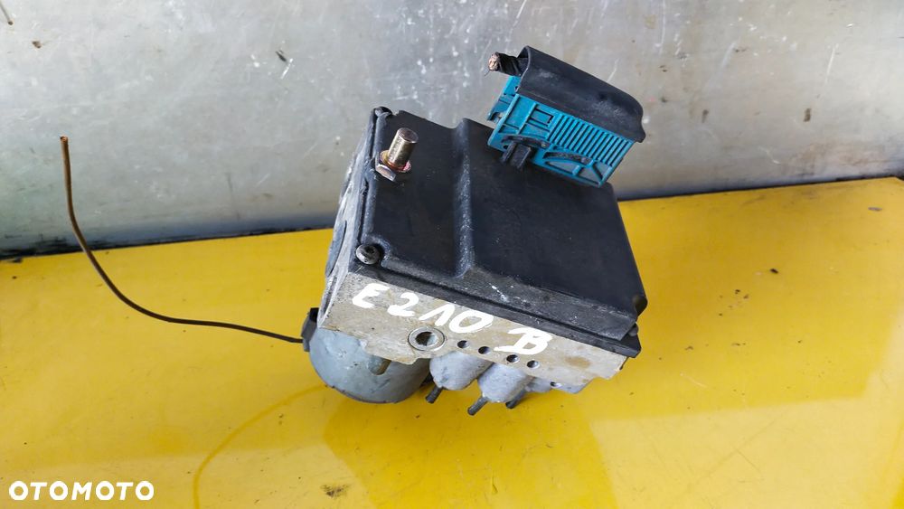 Mercedes-Benz OE 0024319712 pompa hamulcowa abs