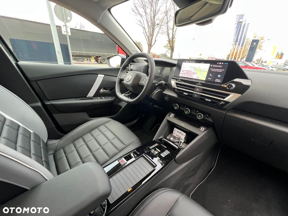 Citroën C4 1.2 PureTech Max S&S EAT8 - 10