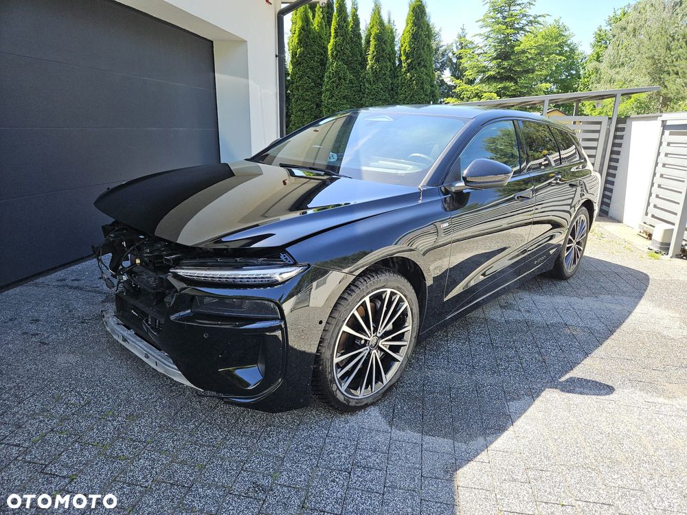 Audi A6 Avant e-tron - 1