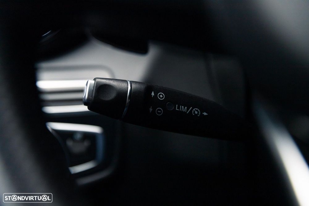 Mercedes-Benz GLC 220 d 4Matic 9G-TRONIC AMG Line - 30