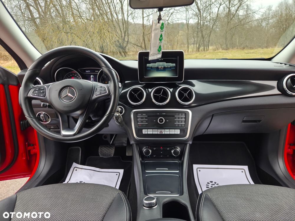 Mercedes-Benz CLA 200 d 7G-DCT Peak Edition - 15