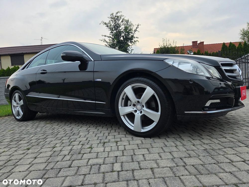 Mercedes-Benz Klasa E 250 CGI BlueEFFICIENCY Automatik Avantgarde - 23