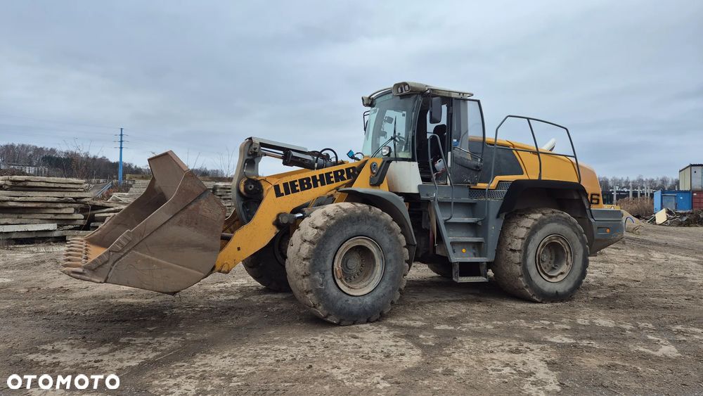 Liebherr L566 - 1