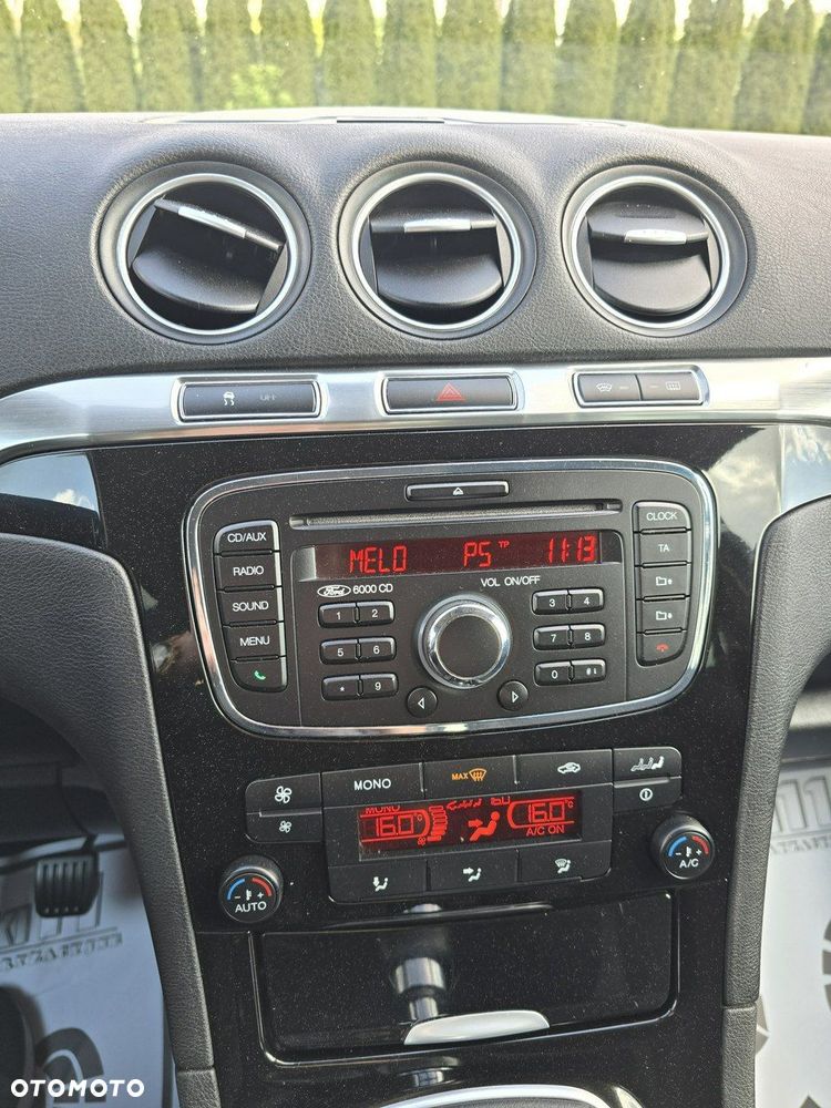 Ford Galaxy - 30