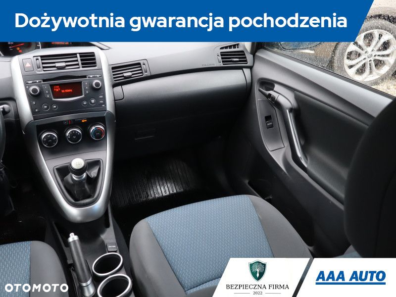 Toyota Verso - 9