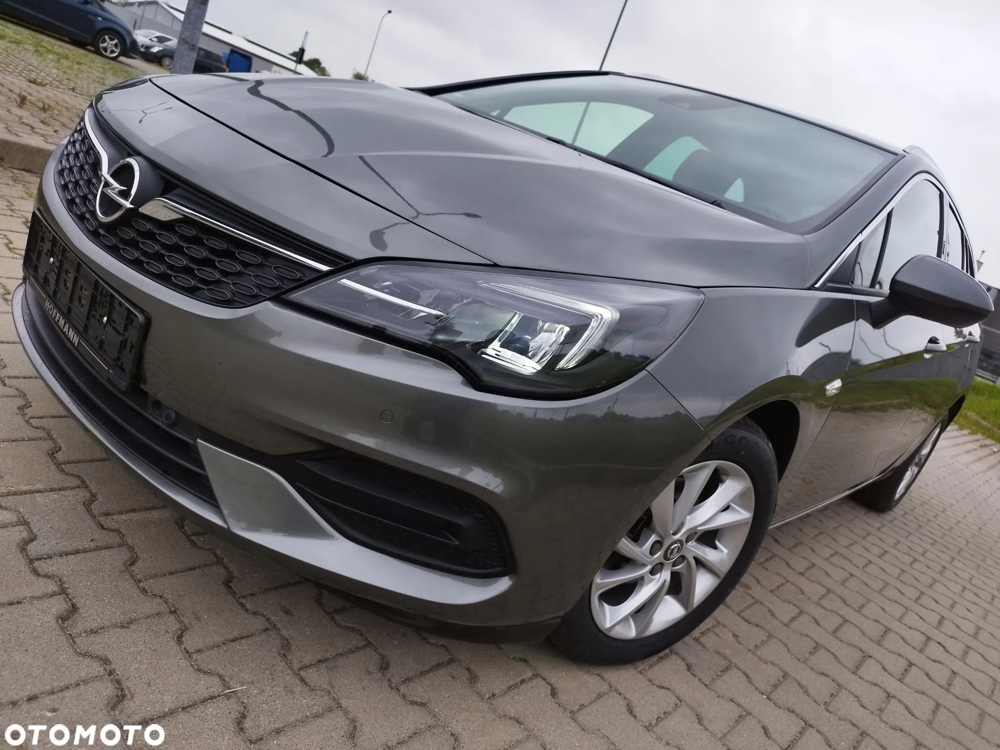 Opel Astra 1.2 Turbo Start/Stop Sports Tourer Edition - 1