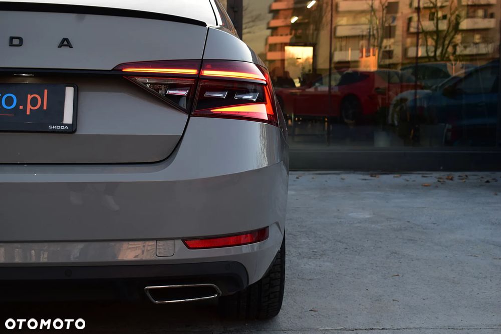 Skoda Superb 2.0 TSI 4x4 Sportline DSG - 31