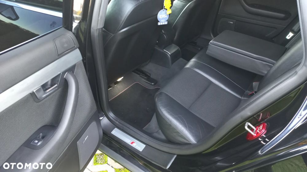 Audi A4 Limousine 2 - 18