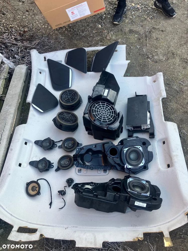ZESTAWA BOSE GŁOŚNIKI AUDI A6 C7 KOMBI 4G9035382A 4G0035297 4G0035298 - 1