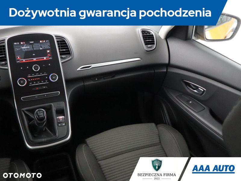 Renault Scenic - 10