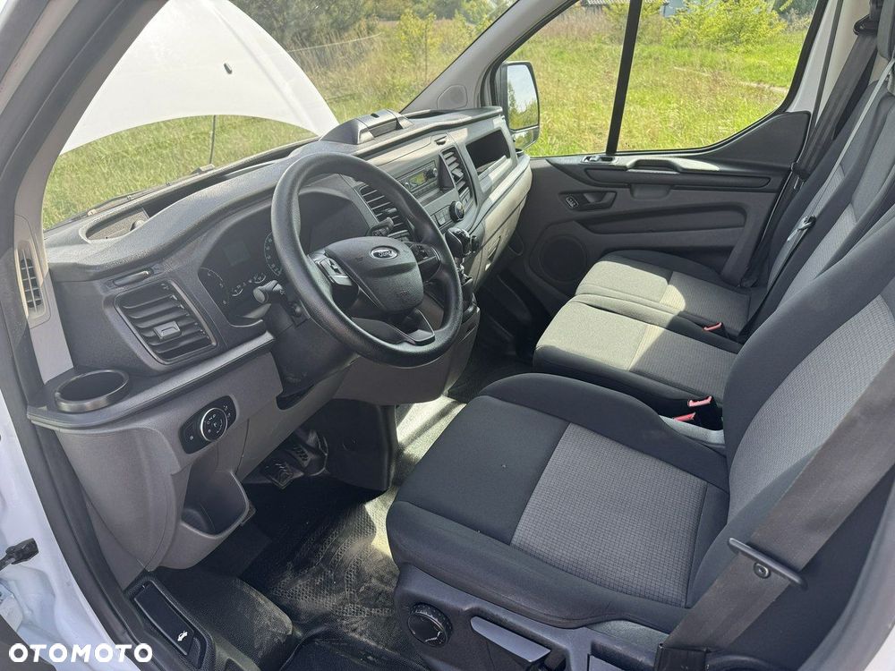 Ford Transit Custom - 12
