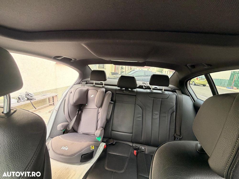 BMW Seria 5 530i xDrive AT - 9