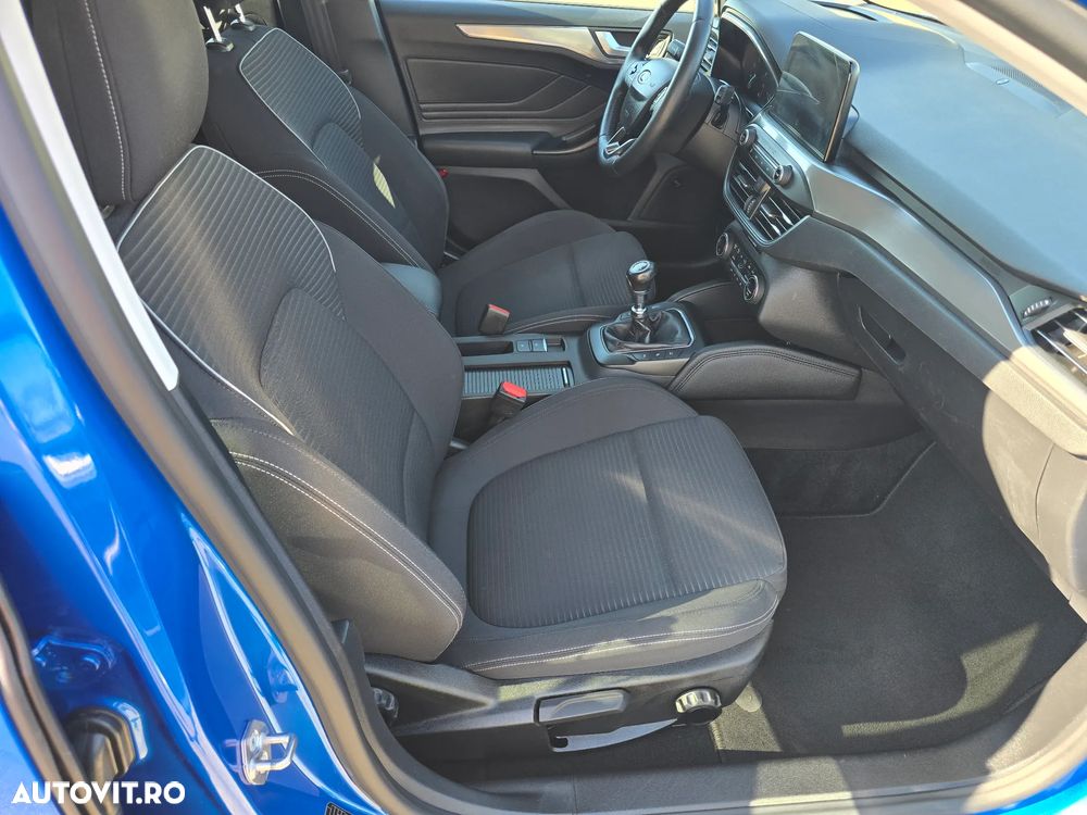 Ford Focus - 6