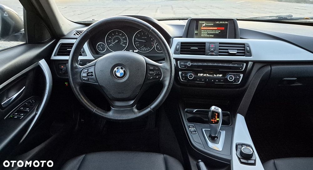 BMW Seria 3 320i Advantage - 9