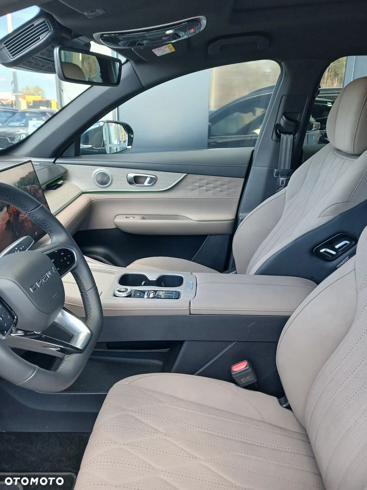 Chery Tiggo 8 1.6 T-GDI Prestige DCT - 4