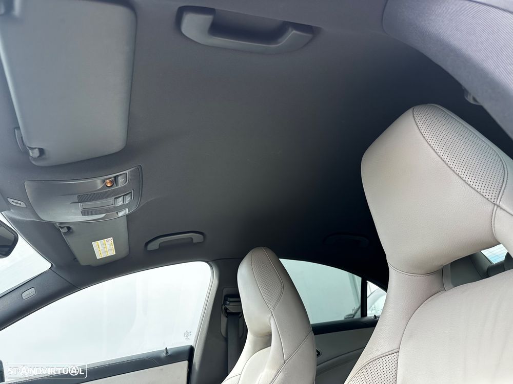 Mercedes-Benz CLA 220 CDI 7G-DCT Urban - 13