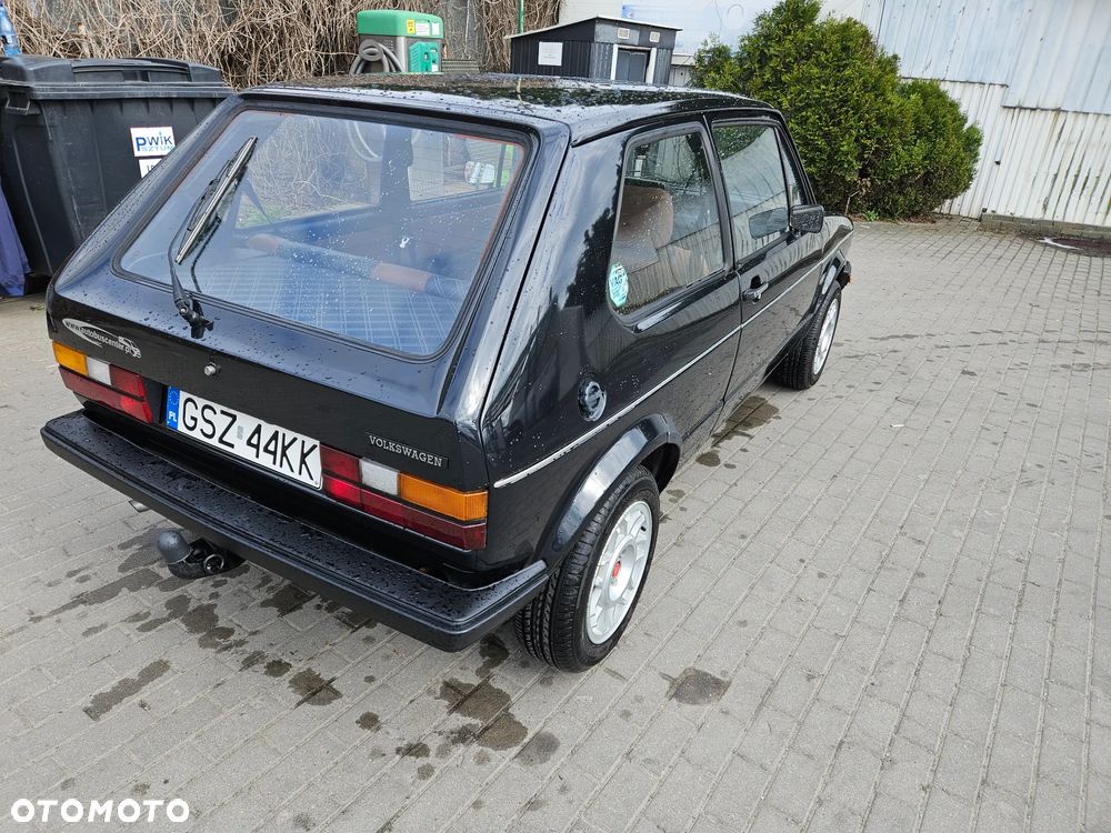 Volkswagen Golf - 24