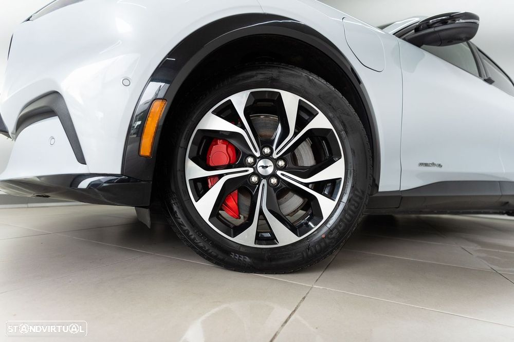 Ford Mustang Mach-E Standard AWD - 33