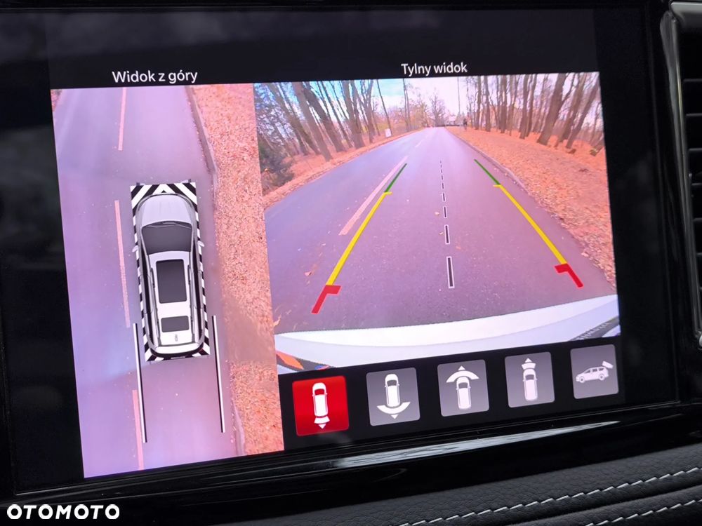 Chrysler Pacifica - 21