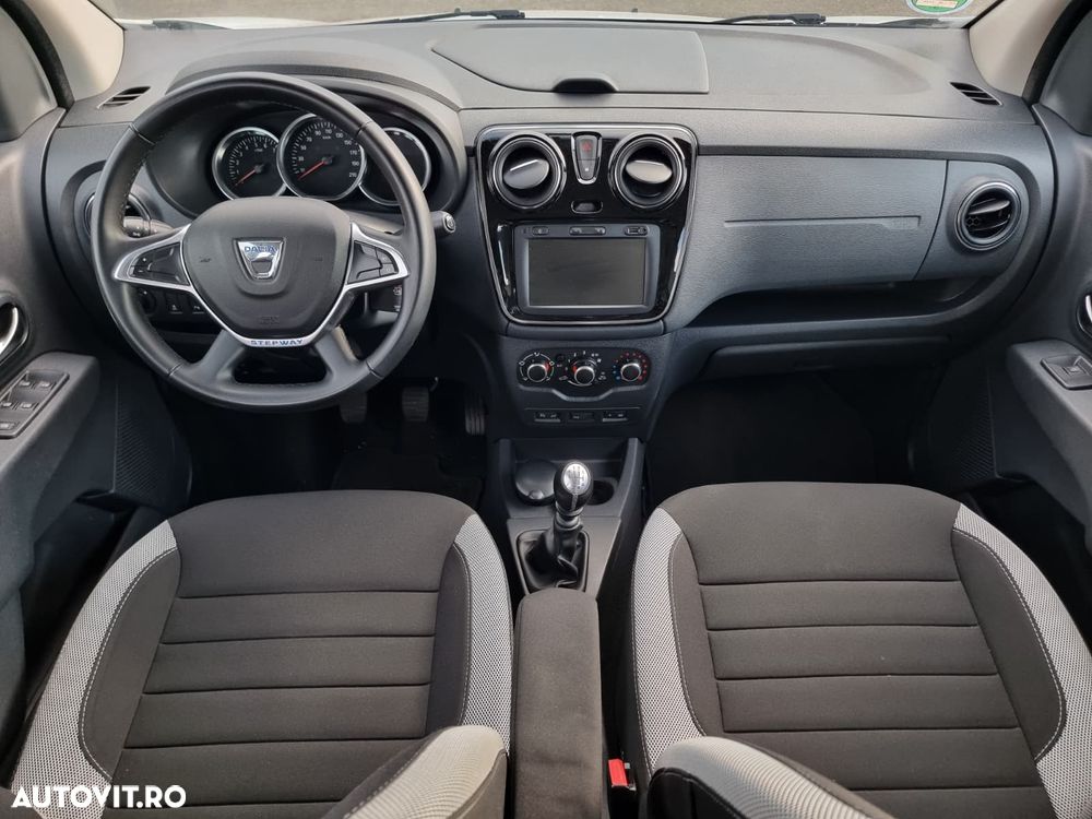 Dacia Lodgy TCe 130 GPF Stepway - 18