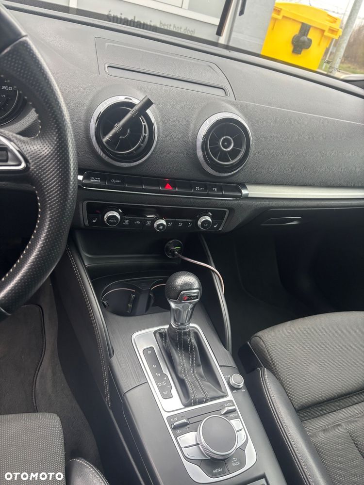 Audi A3 Sportback 1.6 TDI DPF Ambition S tronic - 10