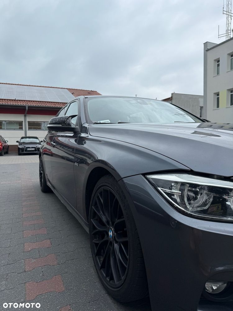 BMW Seria 3 320d Luxury Line - 9